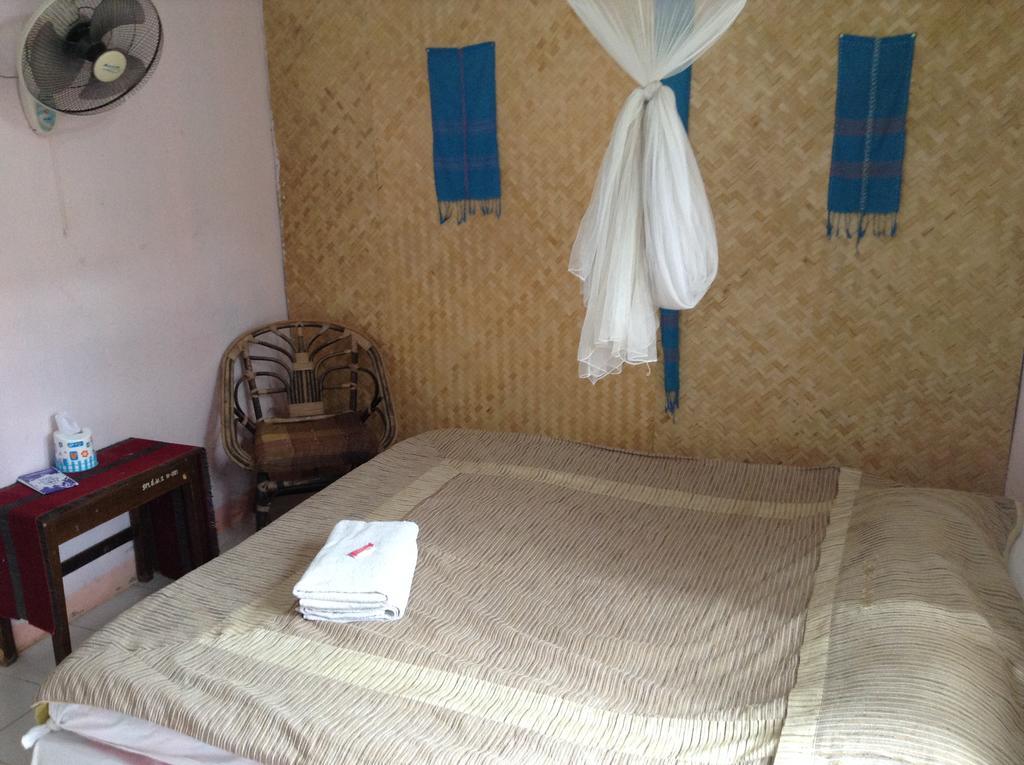 The Likeview Guesthouse Mae Hong Son Exteriör bild